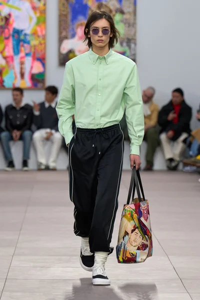 Look 39